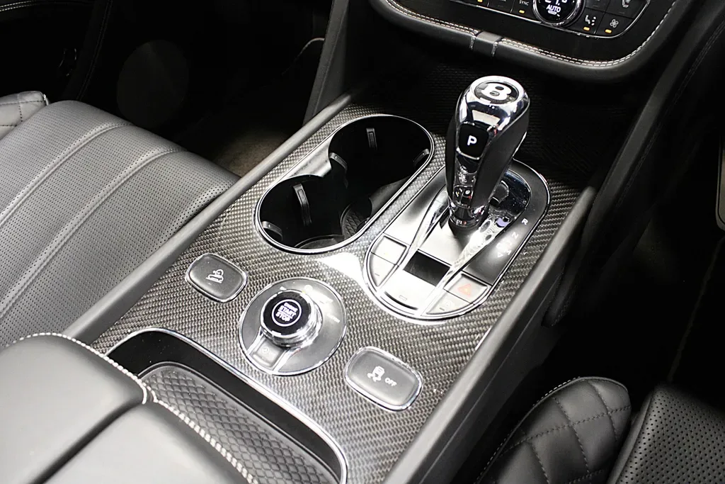 2019 Bentley Bentayga, 25/30