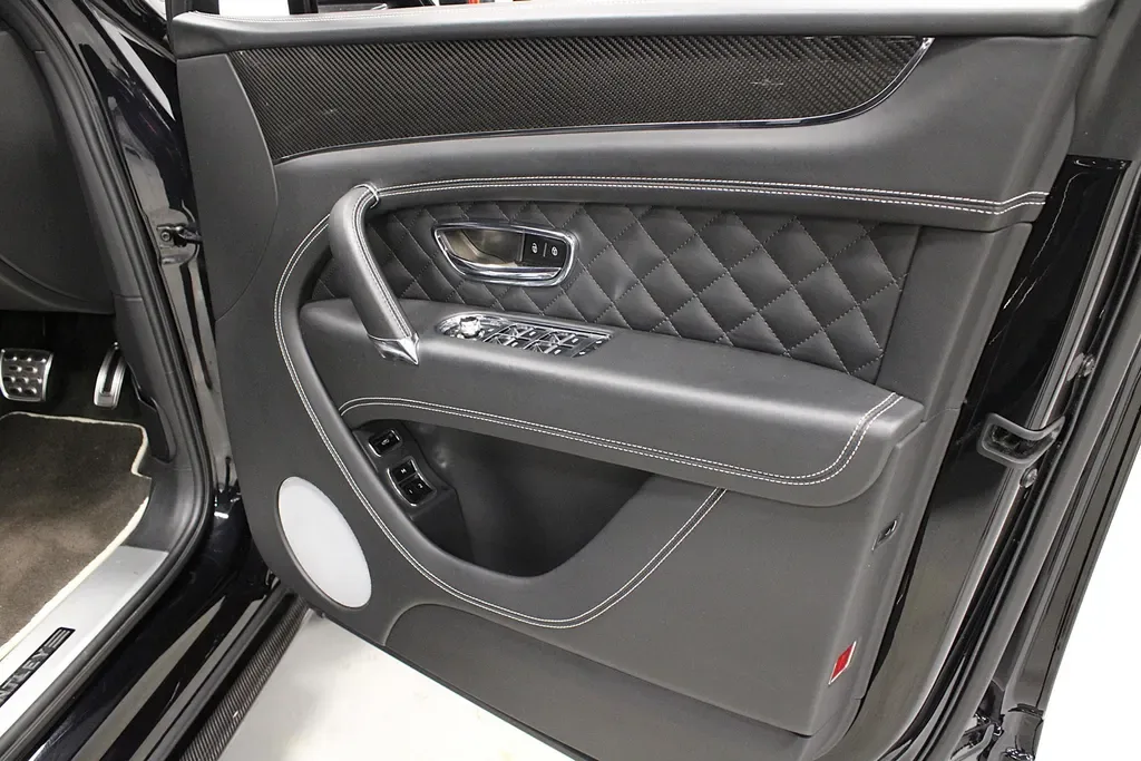 2019 Bentley Bentayga, 30/30