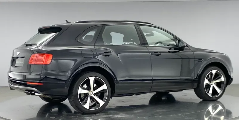 2019 Bentley Bentayga, 4/26