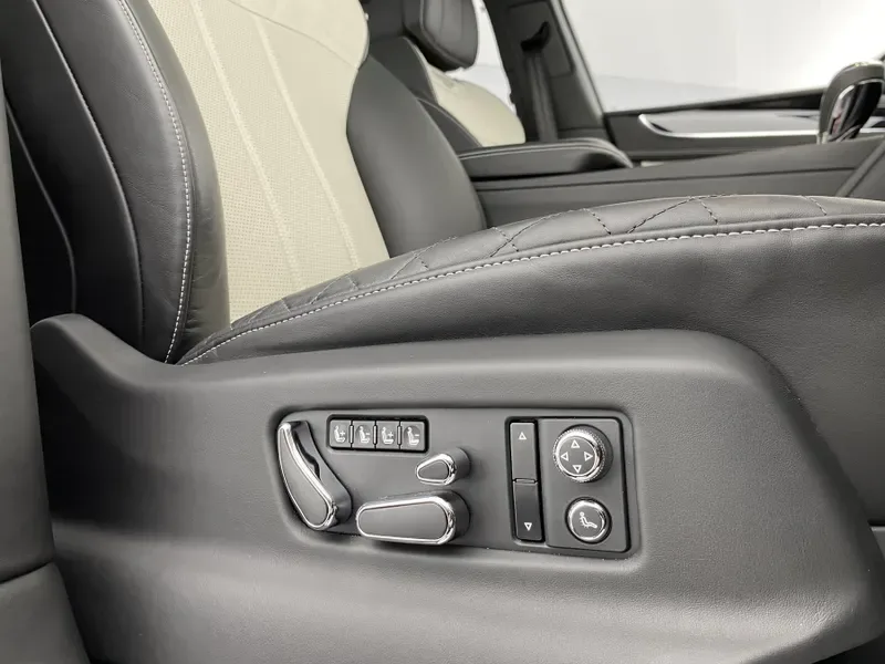 2019 Bentley Bentayga, 24/26