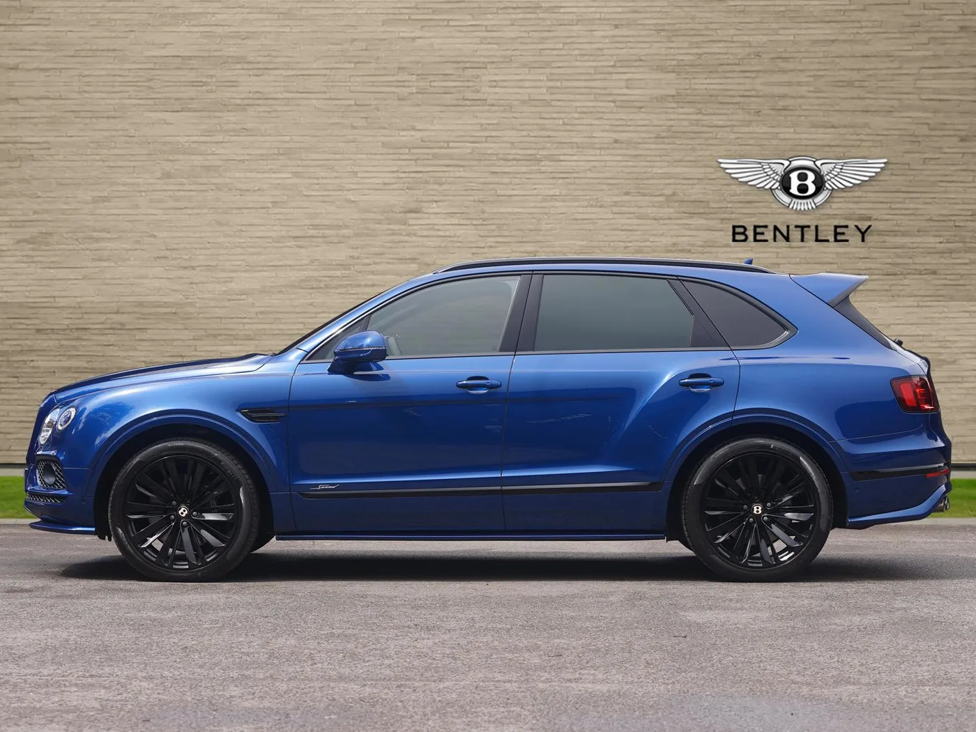 2019 Bentley Bentayga Speed W12 proposée par un groupe de concessions agréées à Ripley, Royaume-Uni, photo 5 sur 25
