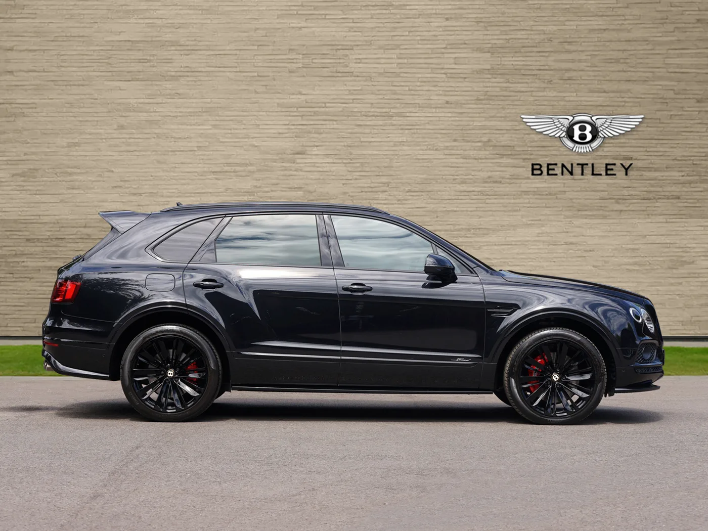 2019 Bentley Bentayga Speed W12 proposée par un groupe de concessions agréées à Ripley, Royaume-Uni, photo 7 sur 25