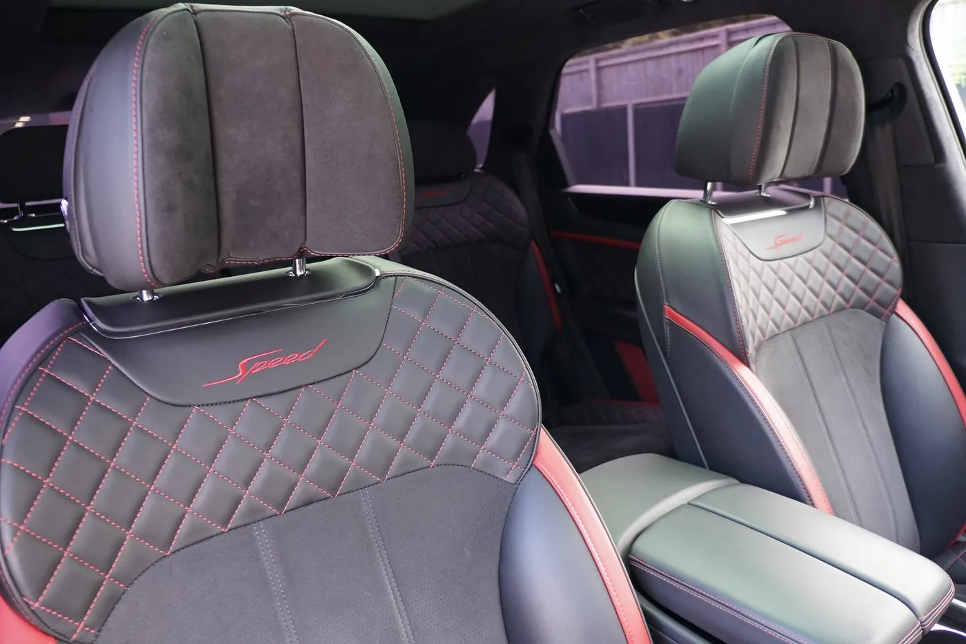 2019 Bentley Bentayga Speed W12 proposée par un groupe de concessions agréées à Ripley, Royaume-Uni, photo 16 sur 25