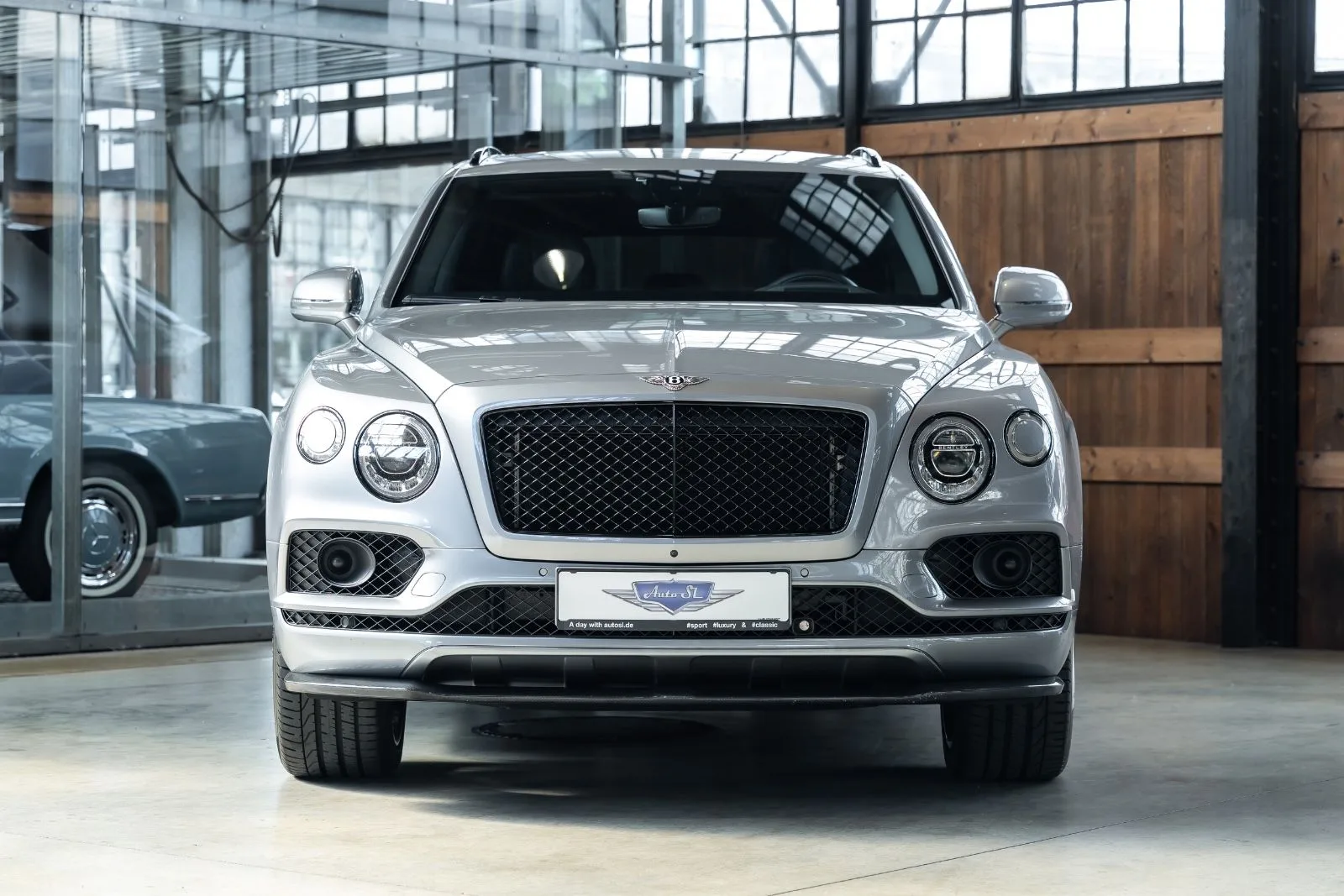 2019 Bentley Bentayga V8, 3/30