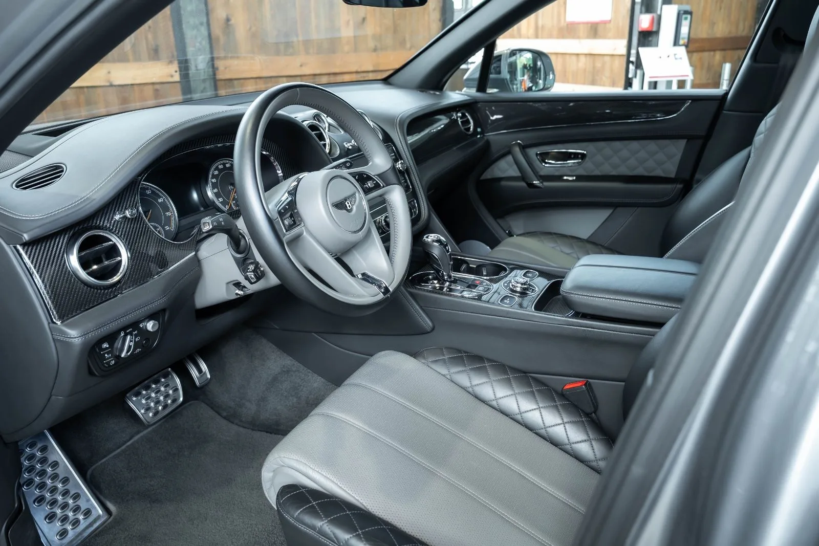 2019 Bentley Bentayga V8, 8/30