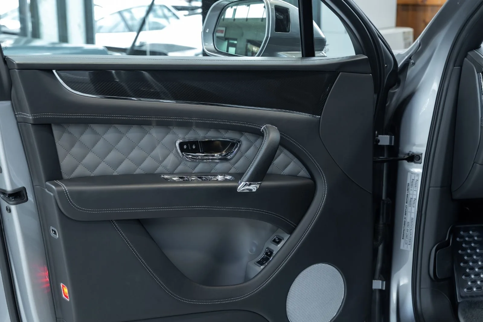 2019 Bentley Bentayga V8, 18/30