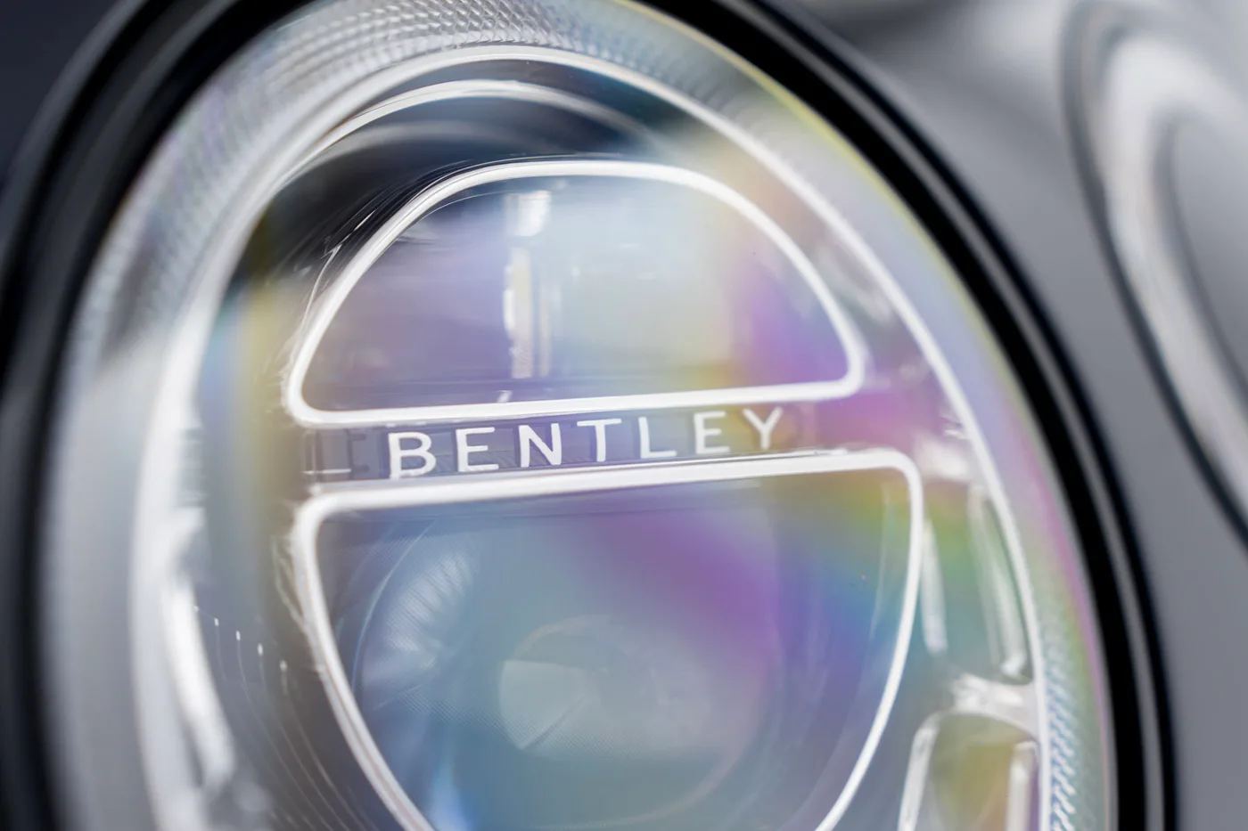 2019 Bentley Bentayga V8 offered by a franchised dealer group in Hatfield, United Kingdom, photo 16 of 25
