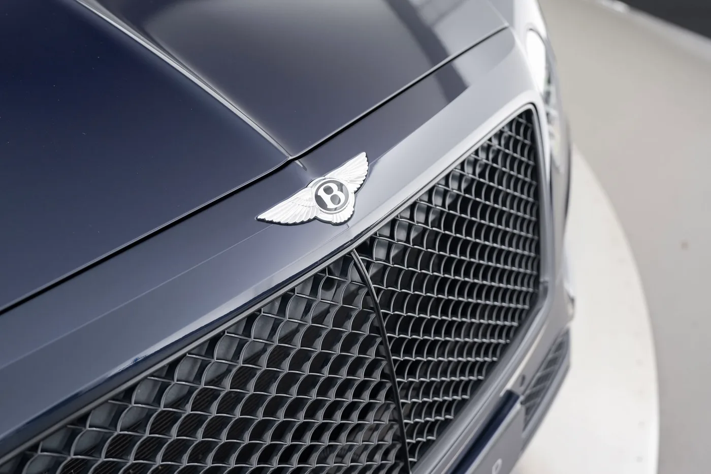 2019 Bentley Bentayga V8 offered by a franchised dealer group in Hatfield, United Kingdom, photo 17 of 25