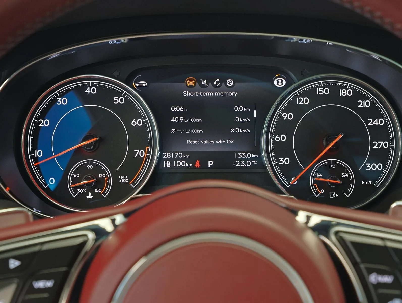 2019 Bentley Bentayga V8, 8/20