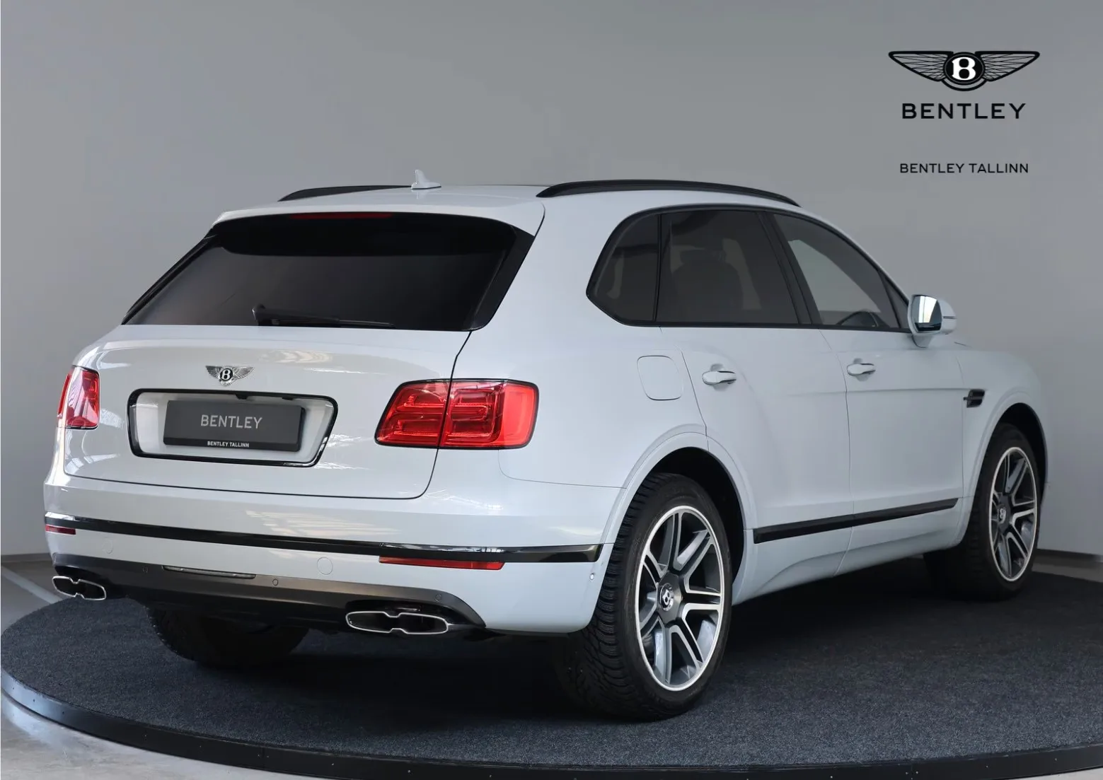 2019 Bentley Bentayga V8, 2/19