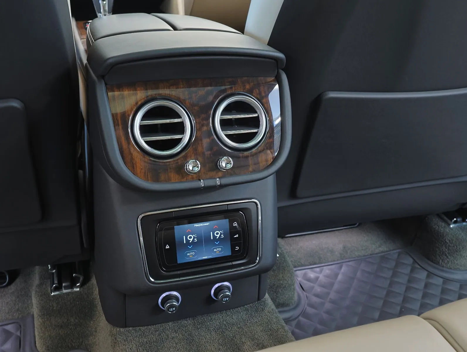 2019 Bentley Bentayga V8, 12/19