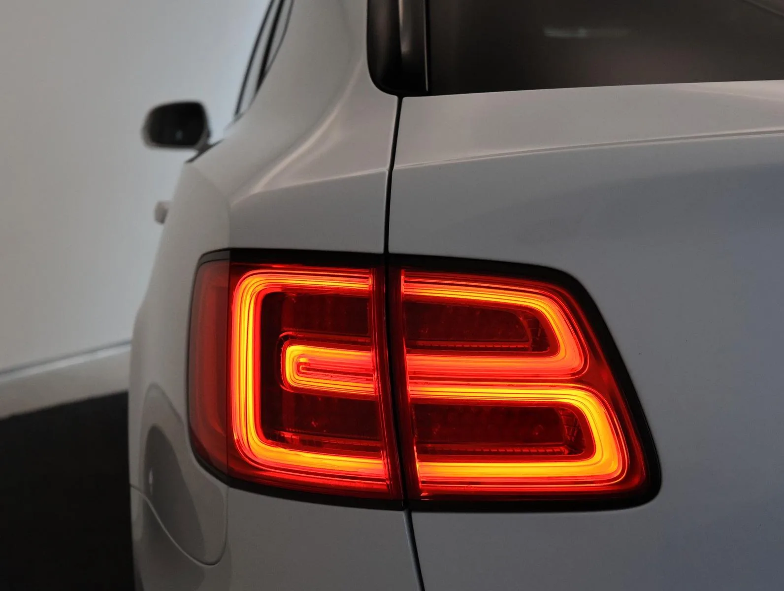 2019 Bentley Bentayga V8, 16/19