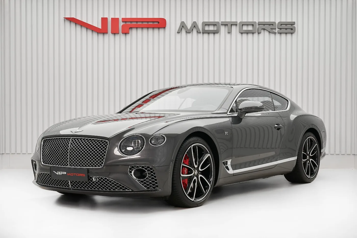 2019 Bentley Continental GT W12 angeboten von einem Fachhändler in Dubai, Vereinigte Arabische Emirate, Foto 3 von 10