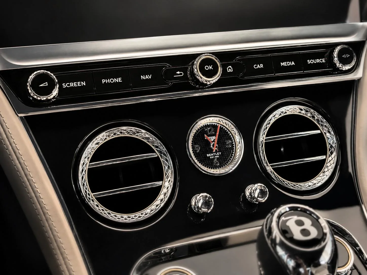 2019 Bentley Continental GT W12 First Edition, 22/24