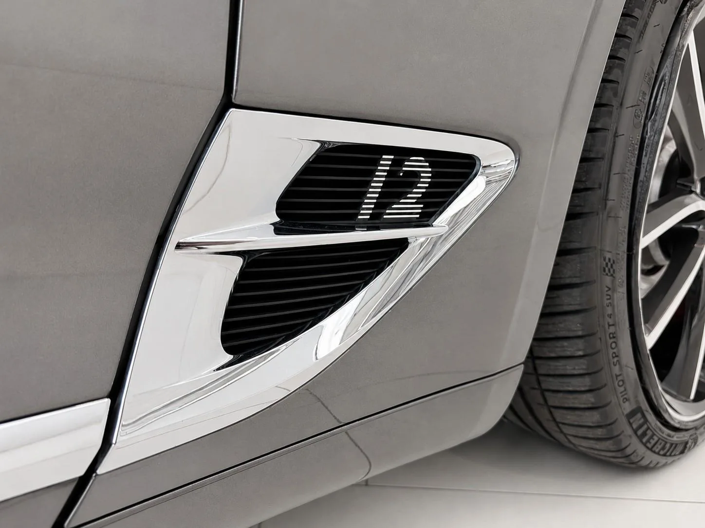 2019 Bentley Continental GT W12 First Edition, 23/24