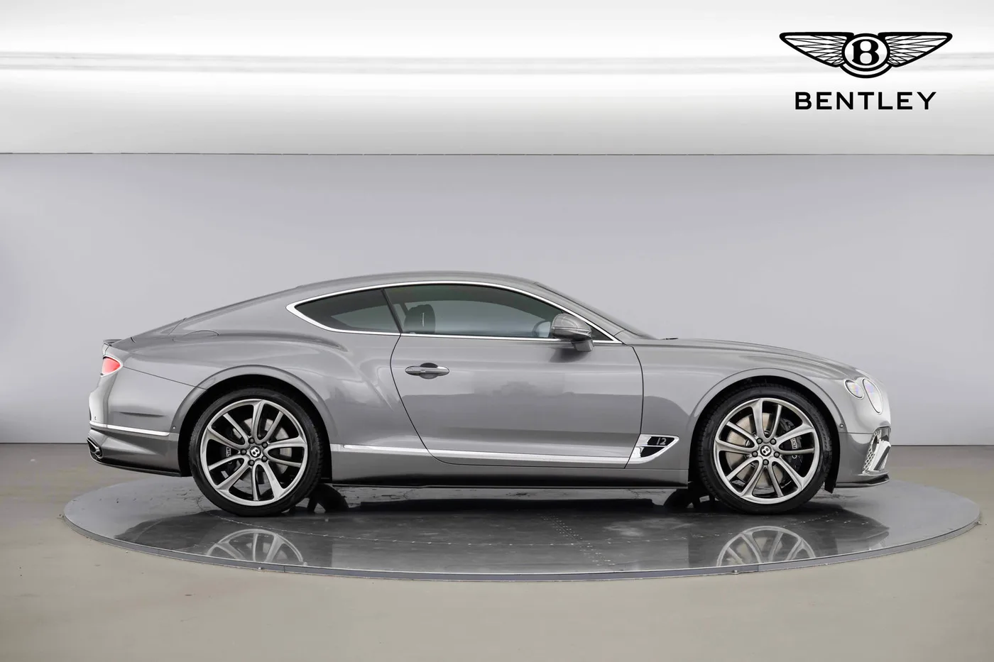 2019 Bentley Continental GT W12 proposée par un groupe de concessions agréées à Hatfield, Royaume-Uni, photo 3 sur 25