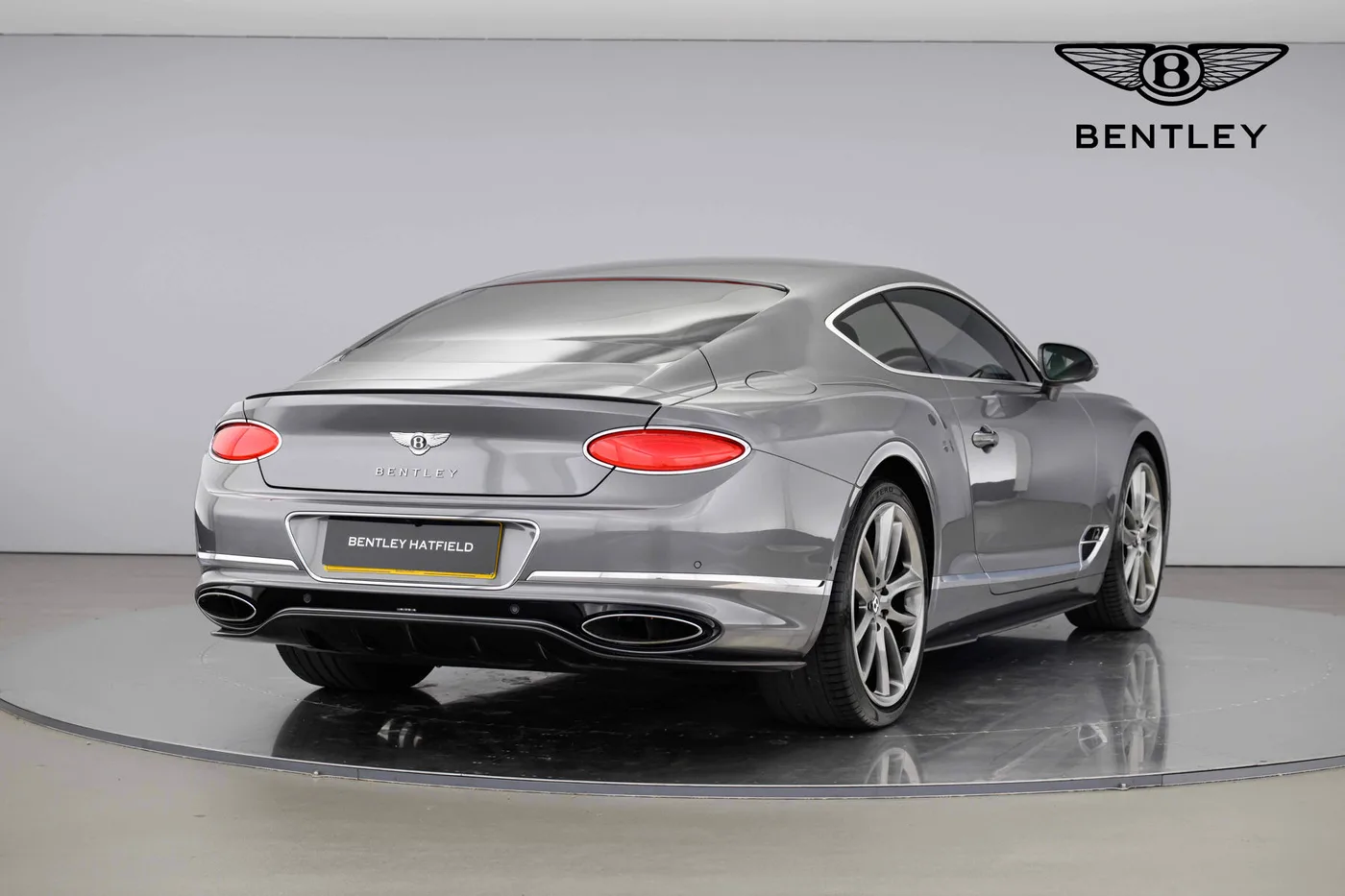 2019 Bentley Continental GT W12 proposée par un groupe de concessions agréées à Hatfield, Royaume-Uni, photo 4 sur 25