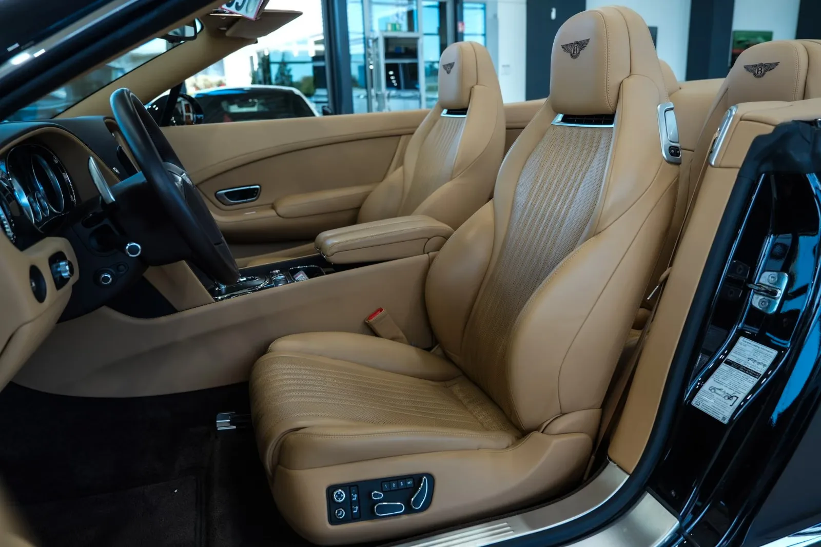 2019 Bentley Continental GTC V8, 16/30