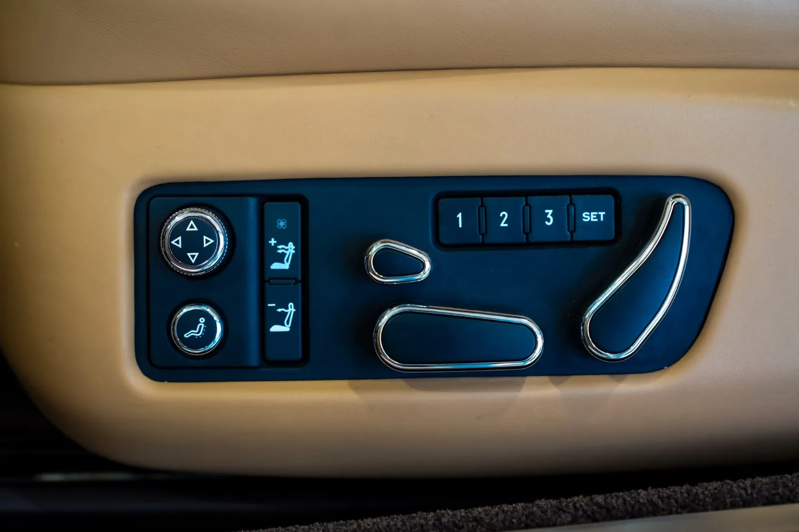 2019 Bentley Continental GTC V8, 17/30