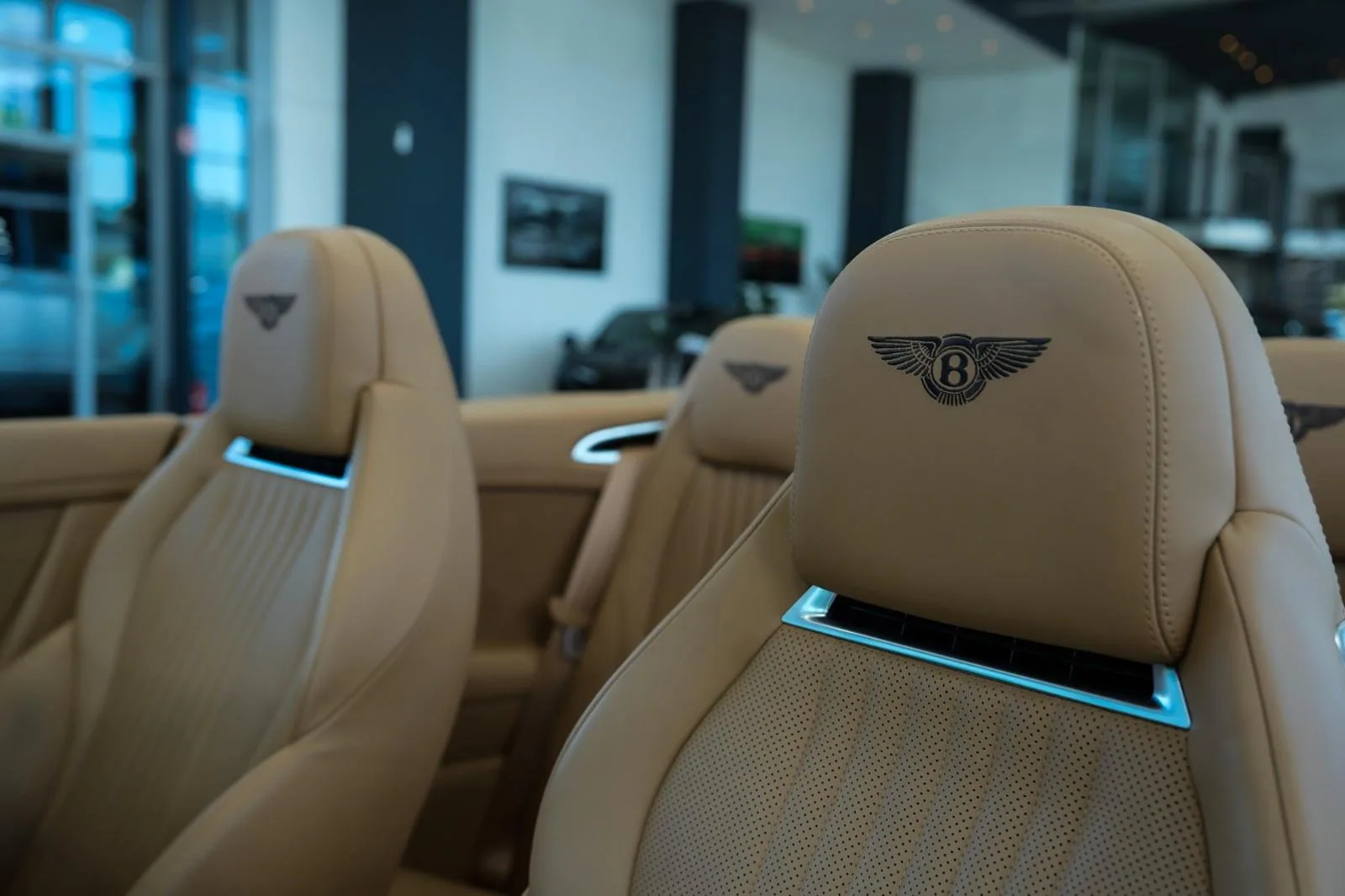 2019 Bentley Continental GTC V8, 20/30