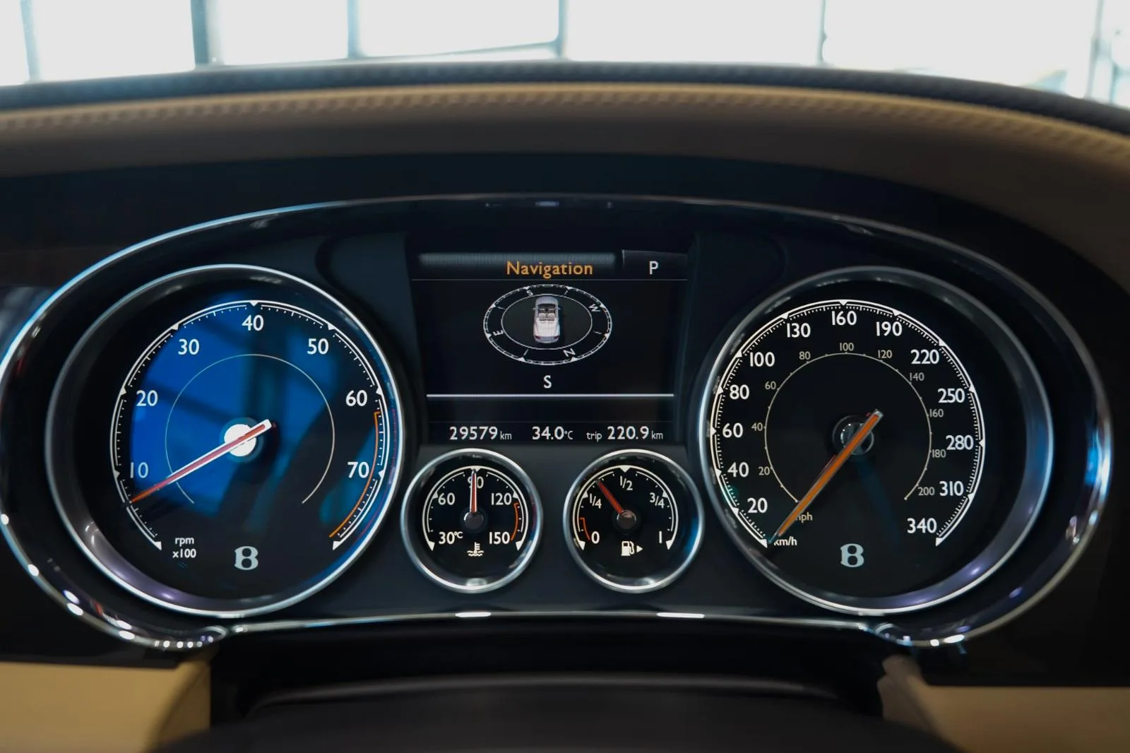 2019 Bentley Continental GTC V8, 21/30