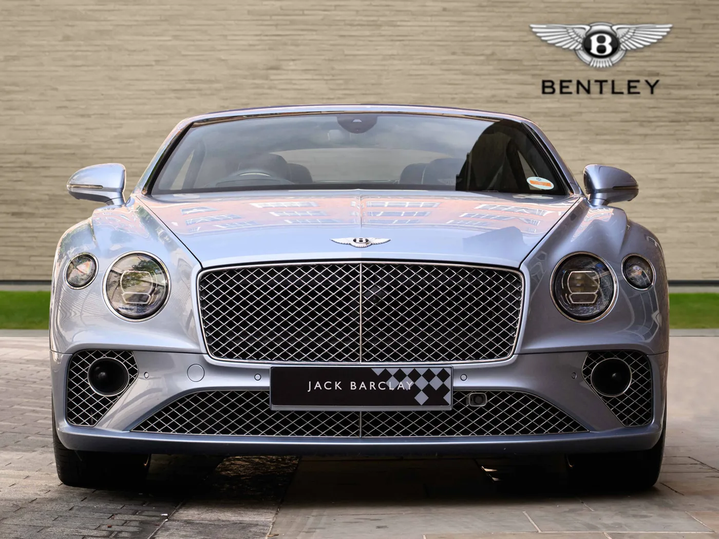 2019 Bentley Continental GTC W12 offered by a franchised dealer group in London, United Kingdom, photo 9 of 25