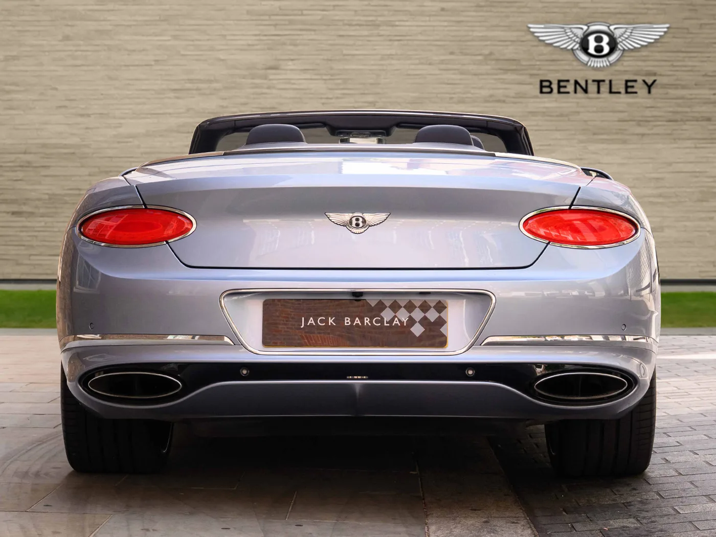 2019 Bentley Continental GTC W12 offered by a franchised dealer group in London, United Kingdom, photo 10 of 25