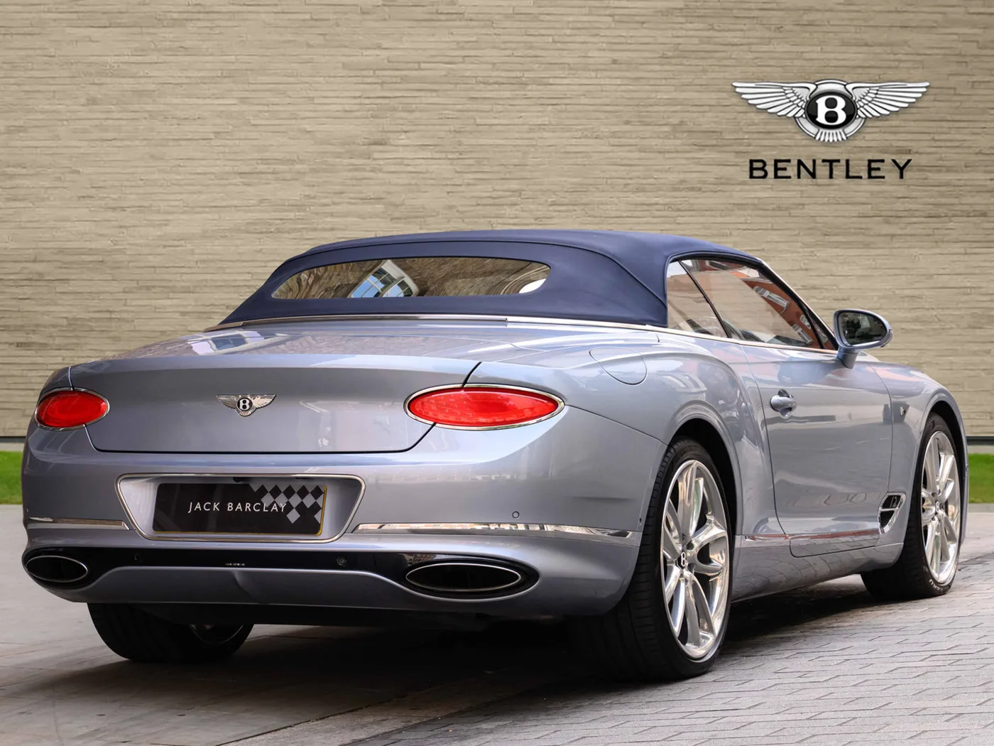 2019 Bentley Continental GTC W12 offered by a franchised dealer group in London, United Kingdom, photo 12 of 25