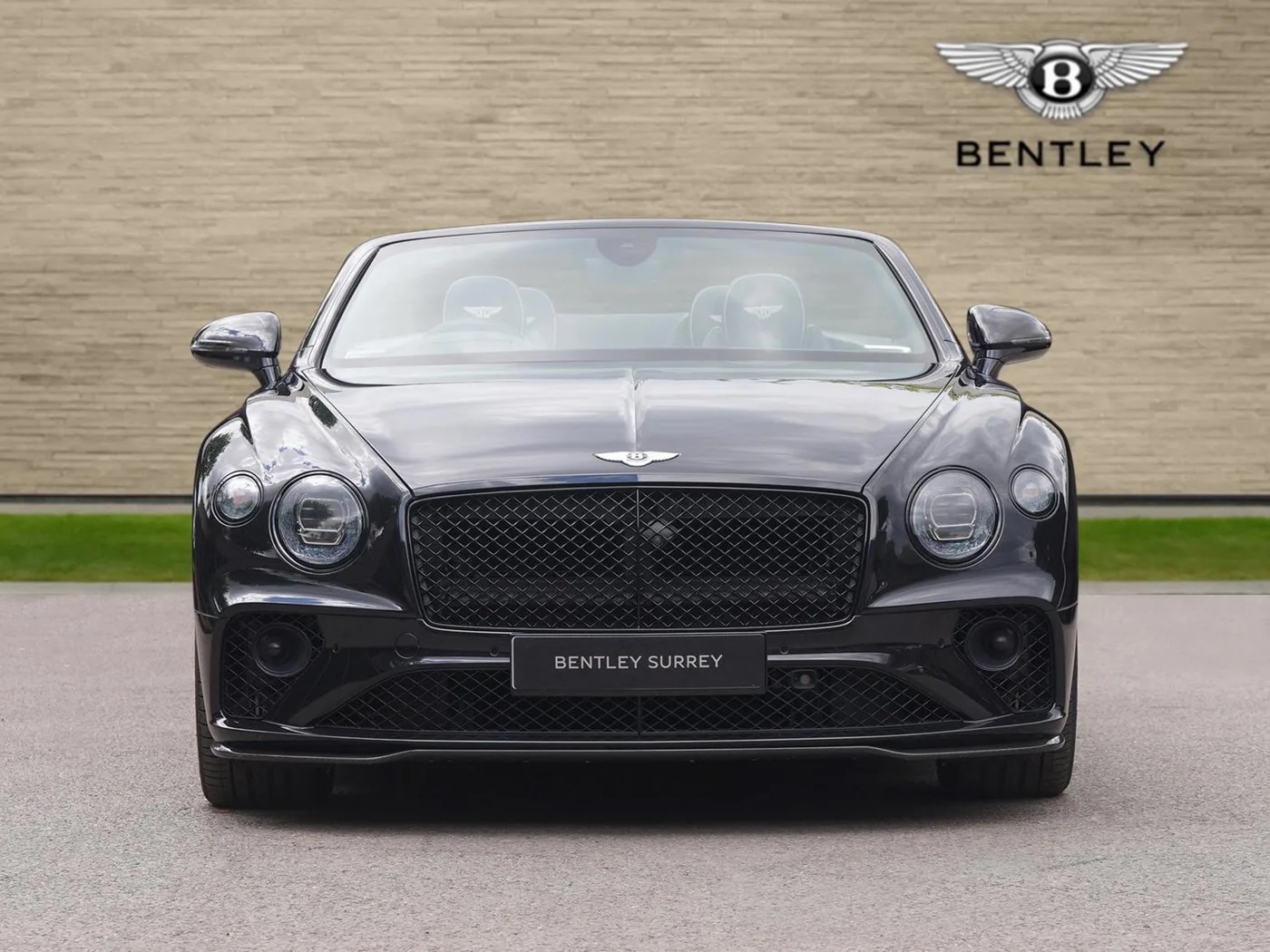 2019 Bentley Continental GTC W12 offered by a franchised dealer group in Ripley, United Kingdom, photo 9 of 25