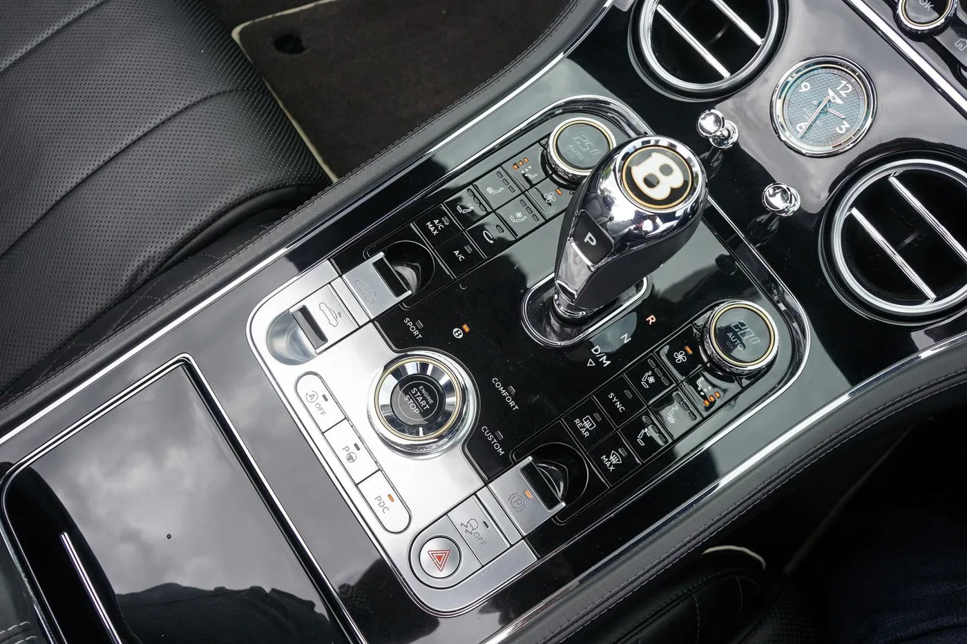 2019 Bentley Continental GTC W12 offered by a franchised dealer group in Ripley, United Kingdom, photo 10 of 25
