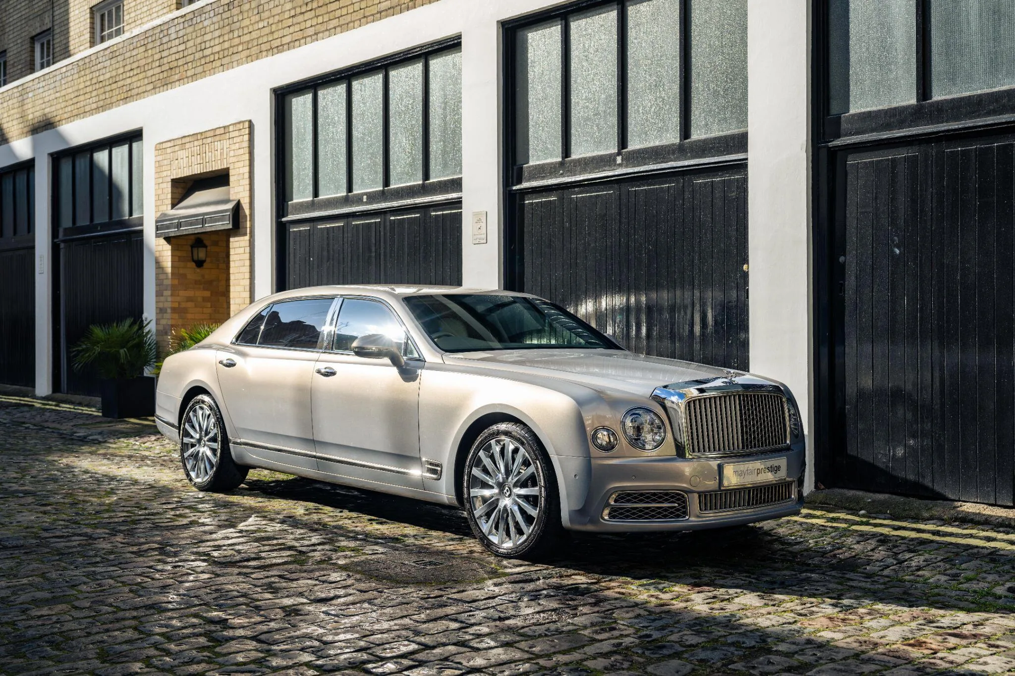 2019 Bentley Mulsanne Extended Wheelbase angeboten von einem Fachhändler in London, Vereinigtes Königreich, Hauptfoto