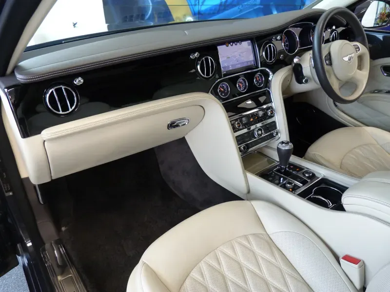 2019 Bentley Mulsanne Speed, 3/28