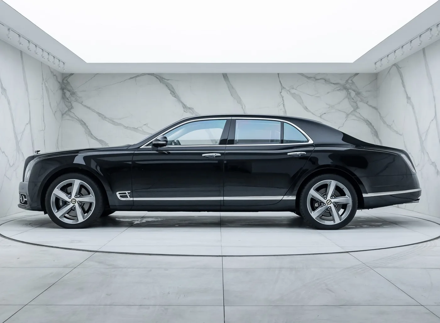2019 Bentley Mulsanne Speed proposée par un concessionnaire spécialisé à Banstead, Royaume-Uni, photo 5 sur 15