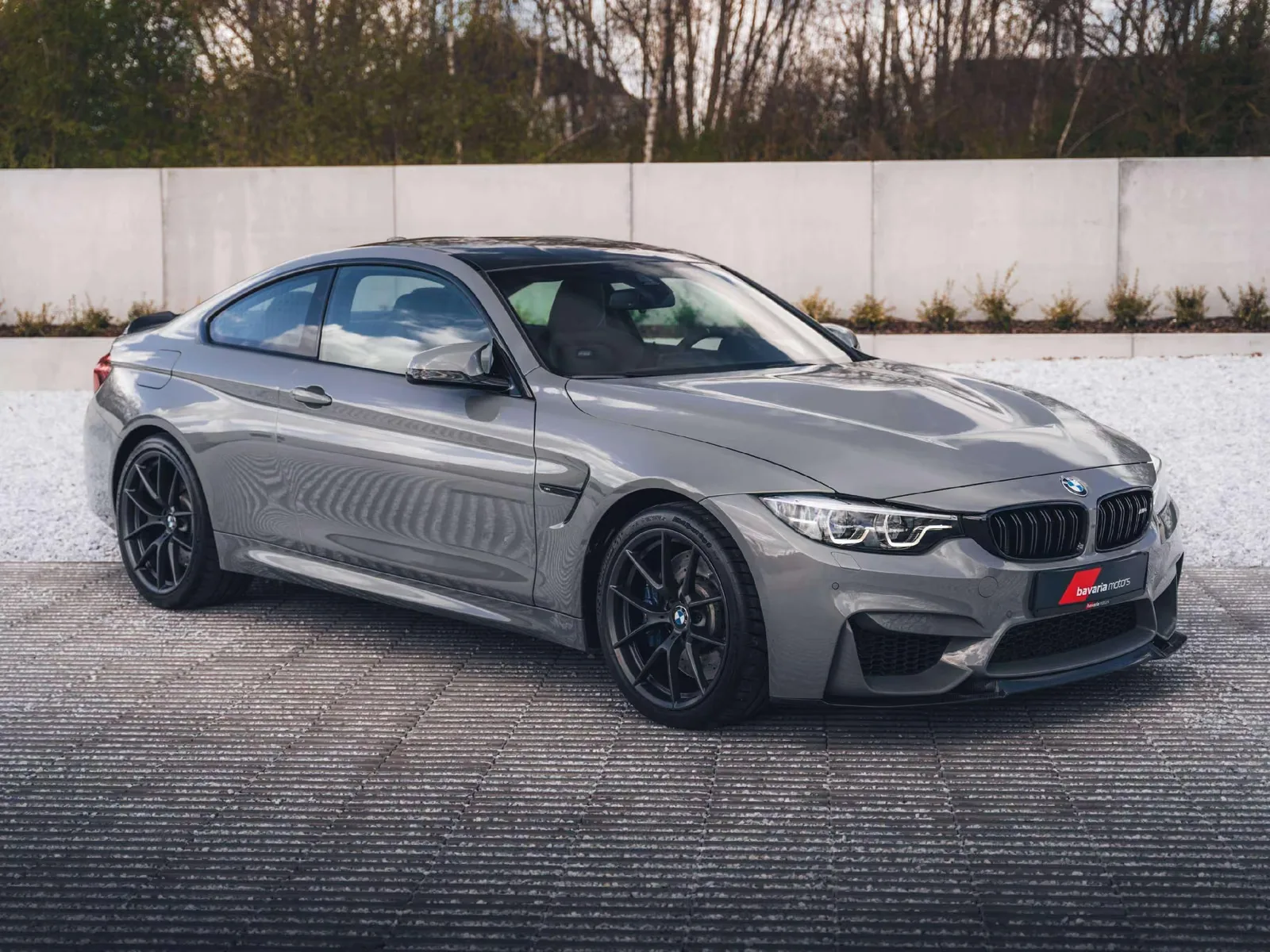 2019 BMW M4 CS proposta da un concessionario specializzato a Harelbeke, Belgio, foto principale
