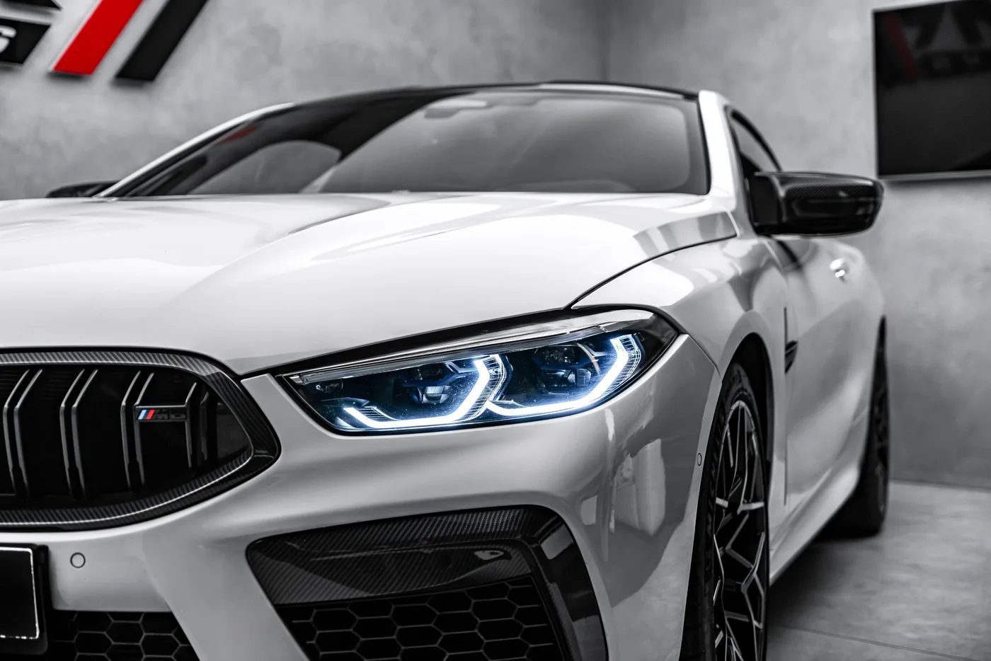 2019 BMW M8 proposée par un concessionnaire spécialisé à Ostrava, Tchéquie, photo 9 sur 15