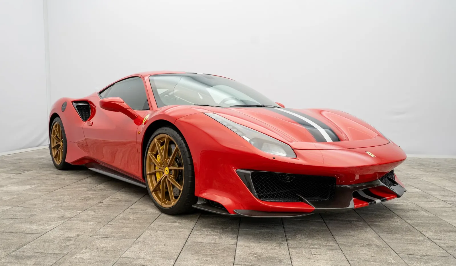 2019 Ferrari 488 Pista offered by a specialist dealer in Nordhausen, Germany, main photo