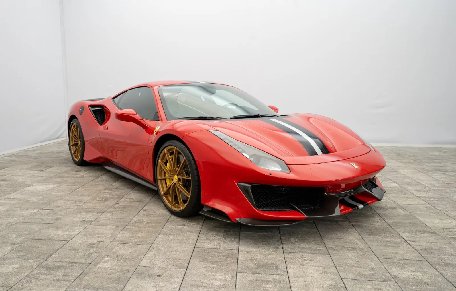 2019 Ferrari 488 Pista, 6/30