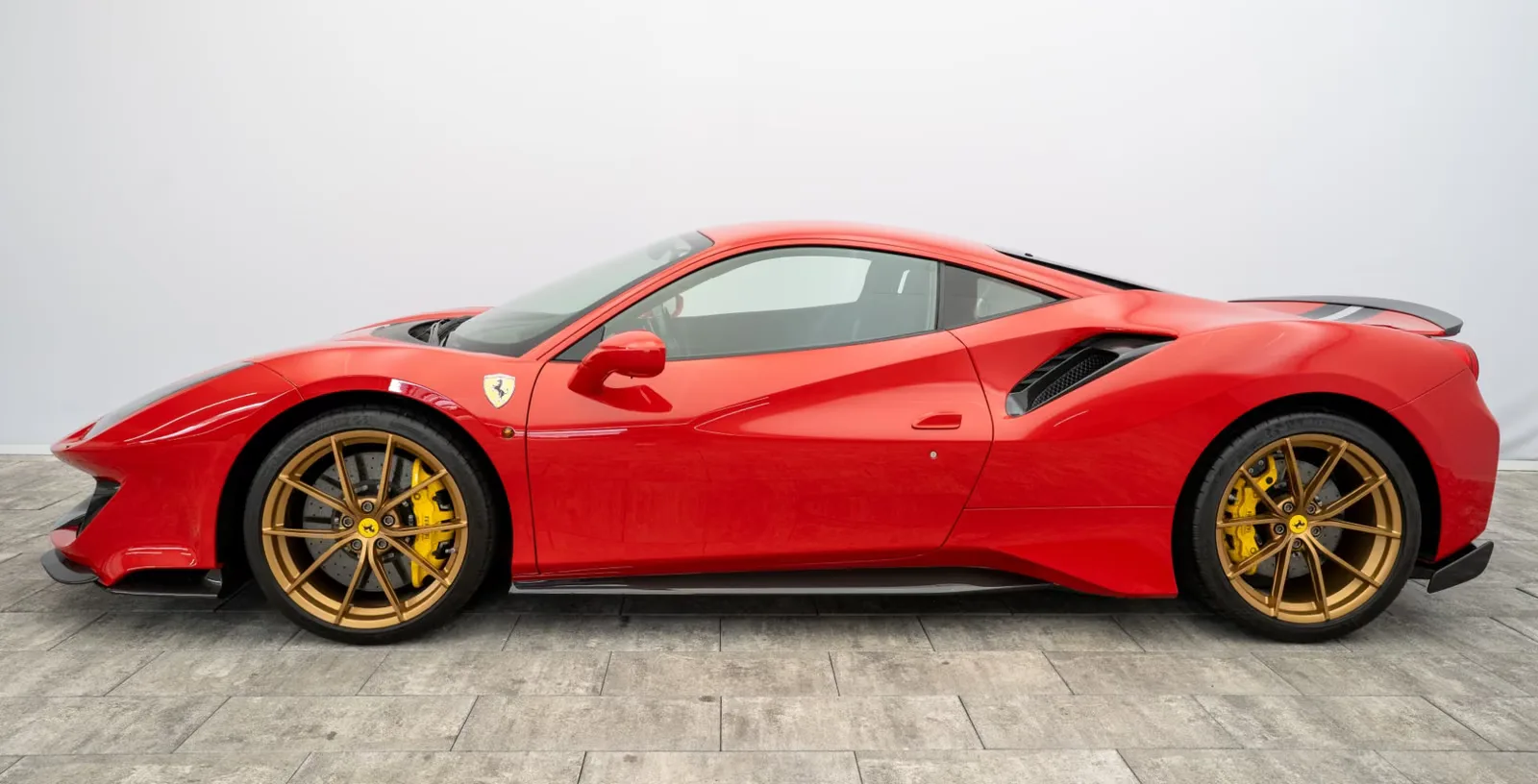 2019 Ferrari 488 Pista, 10/30