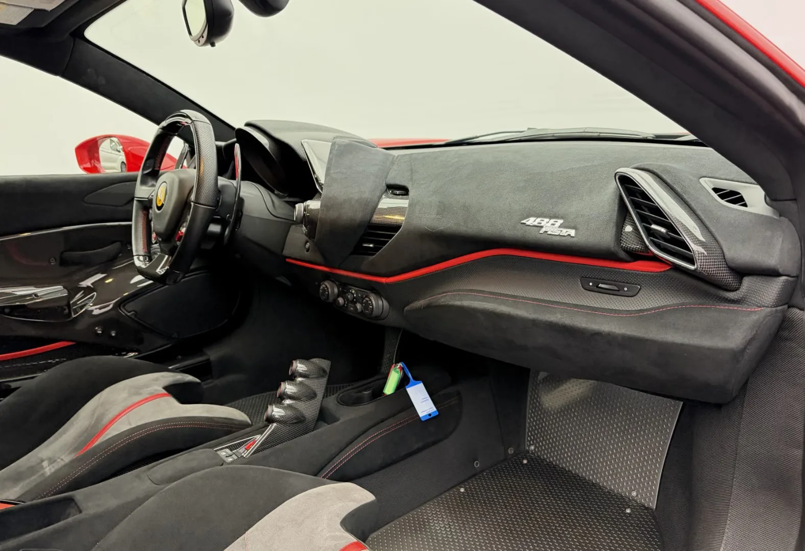 2019 Ferrari 488 Pista, 15/30