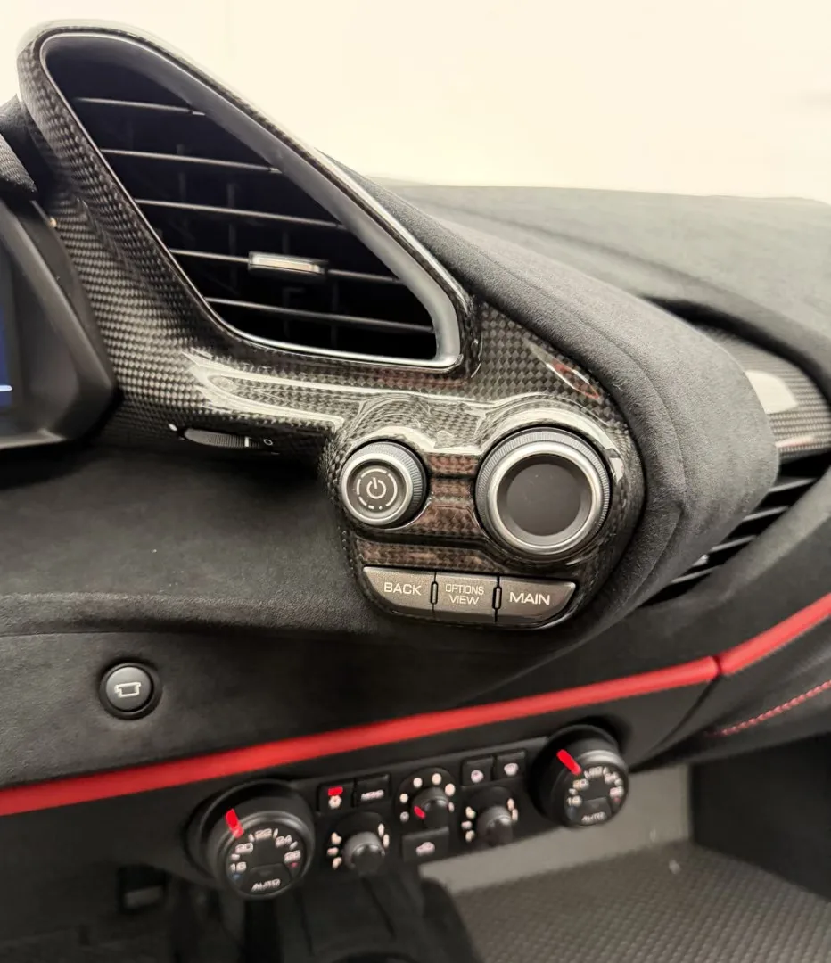 2019 Ferrari 488 Pista, 20/30