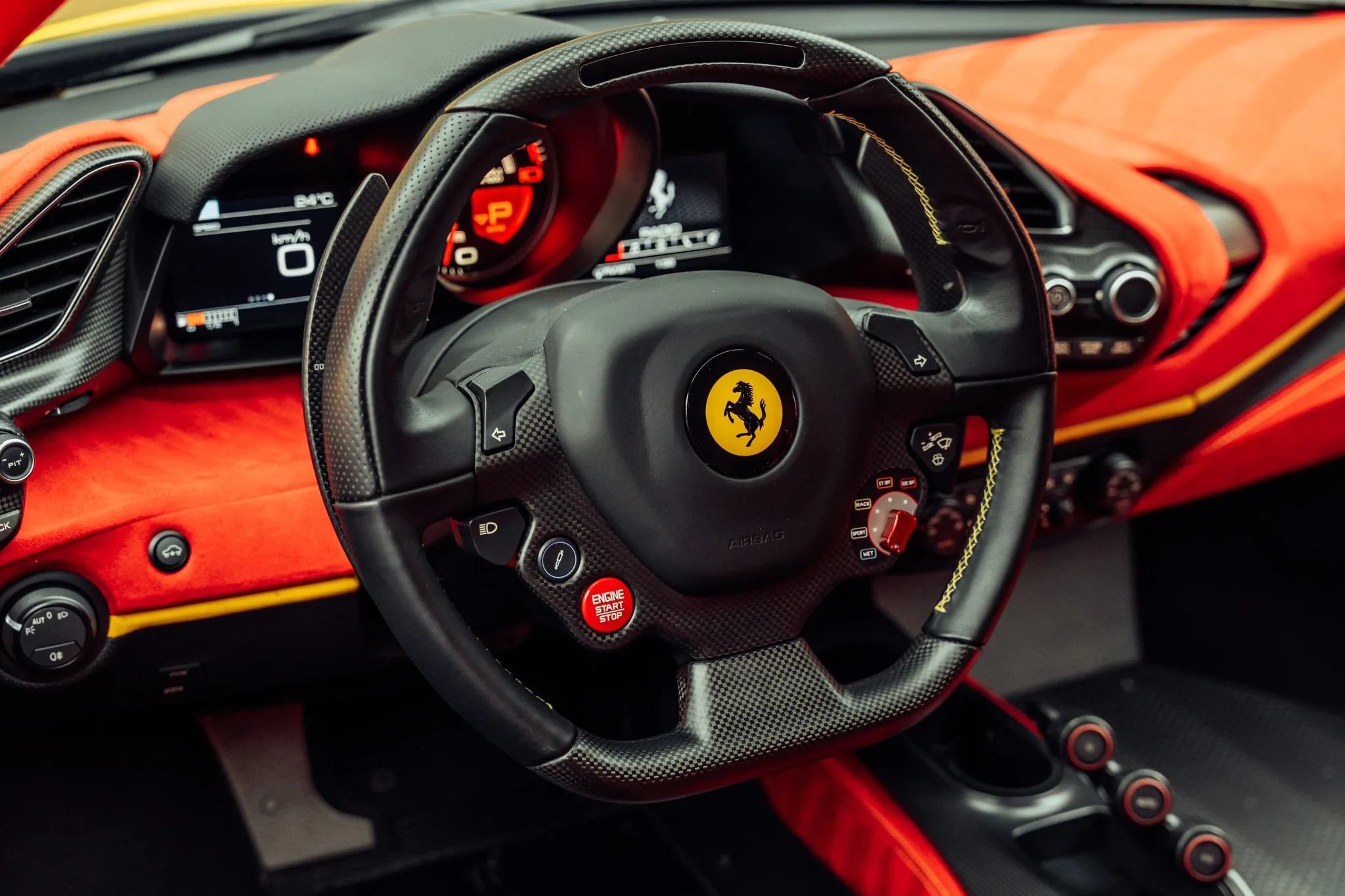 2019 Ferrari 488 Pista, 16/29