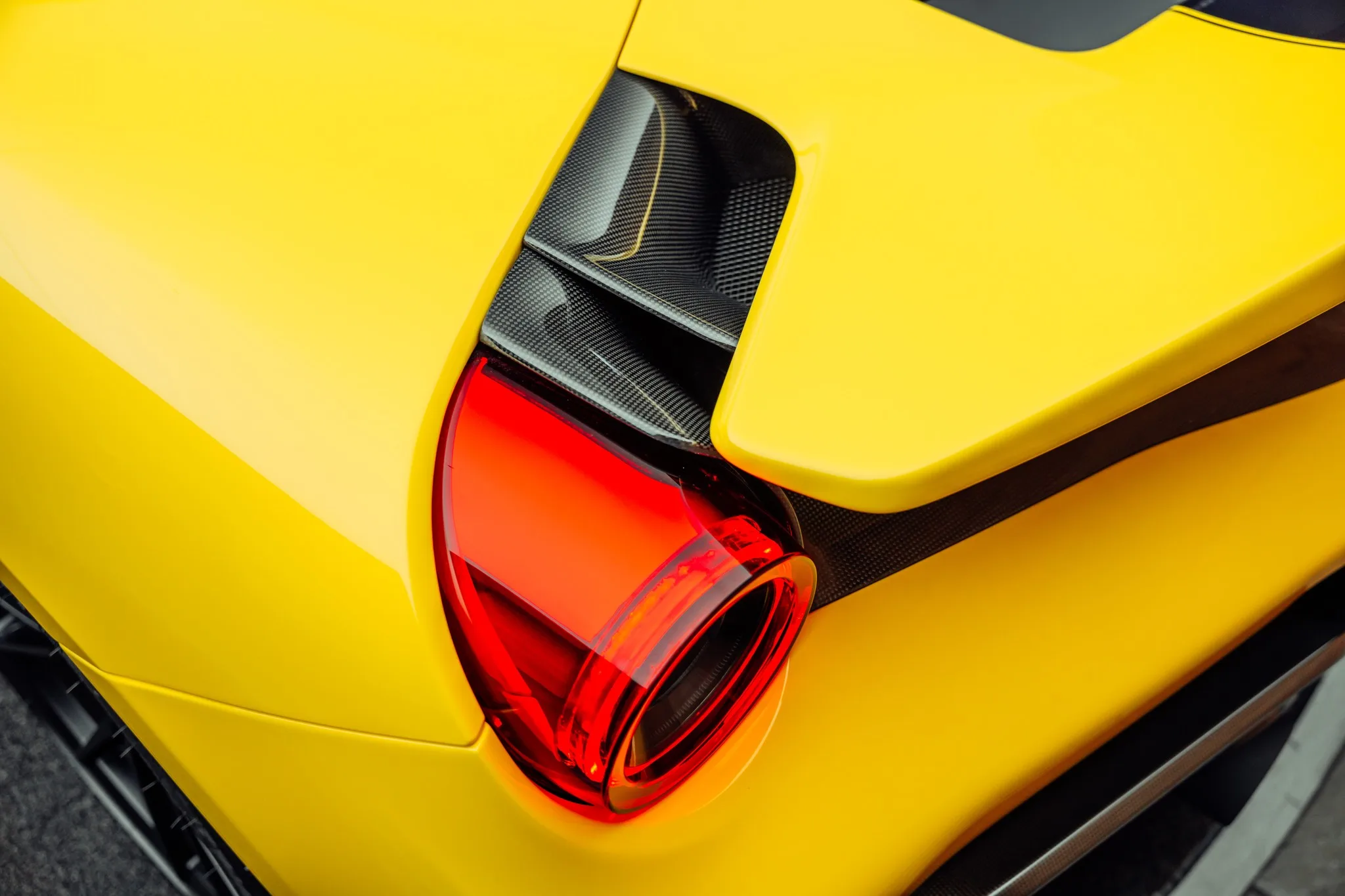 2019 Ferrari 488 Pista, 20/29