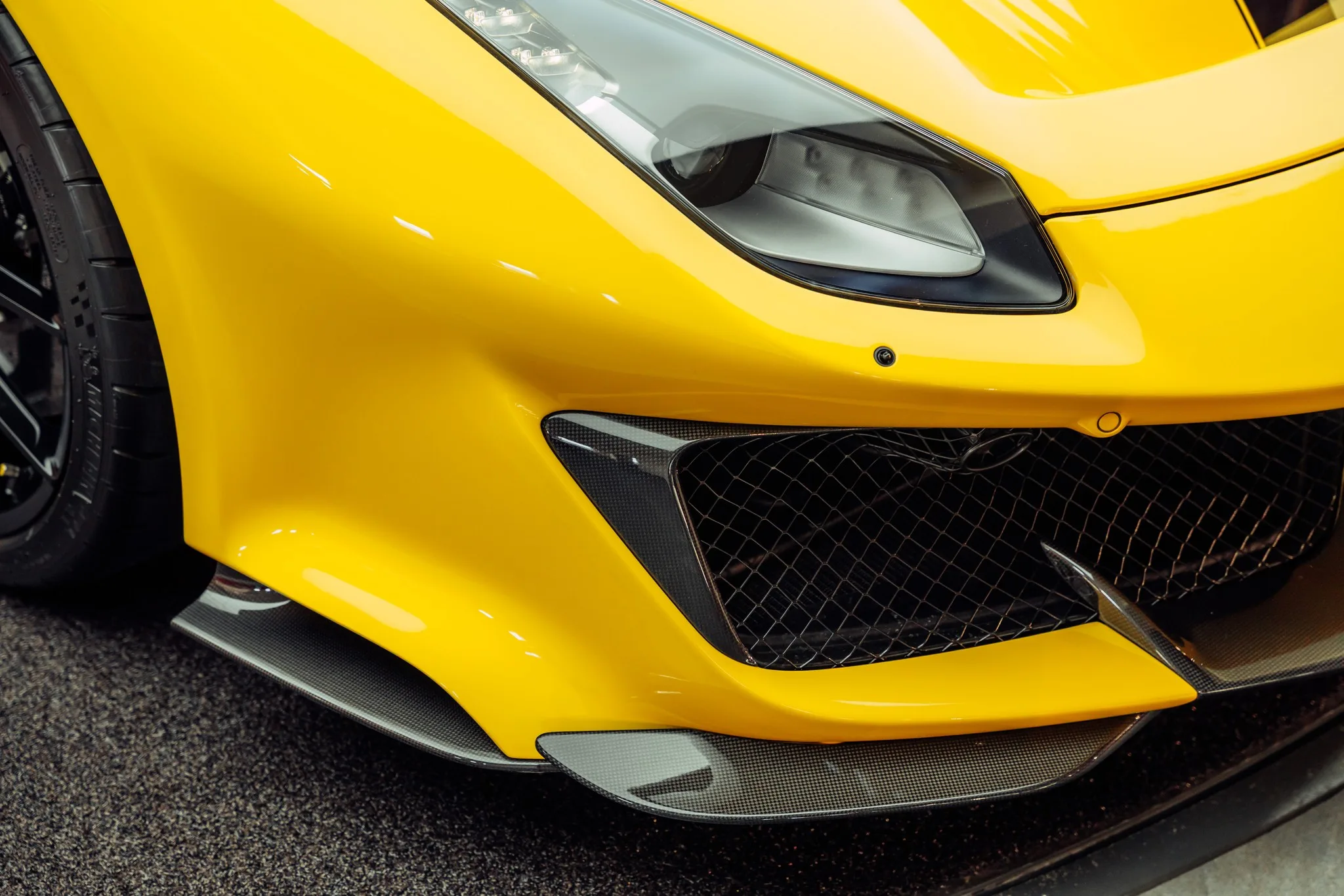 2019 Ferrari 488 Pista, 23/29
