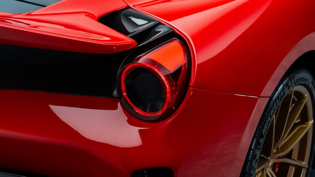 2019 Ferrari 488 Pista, 15/30