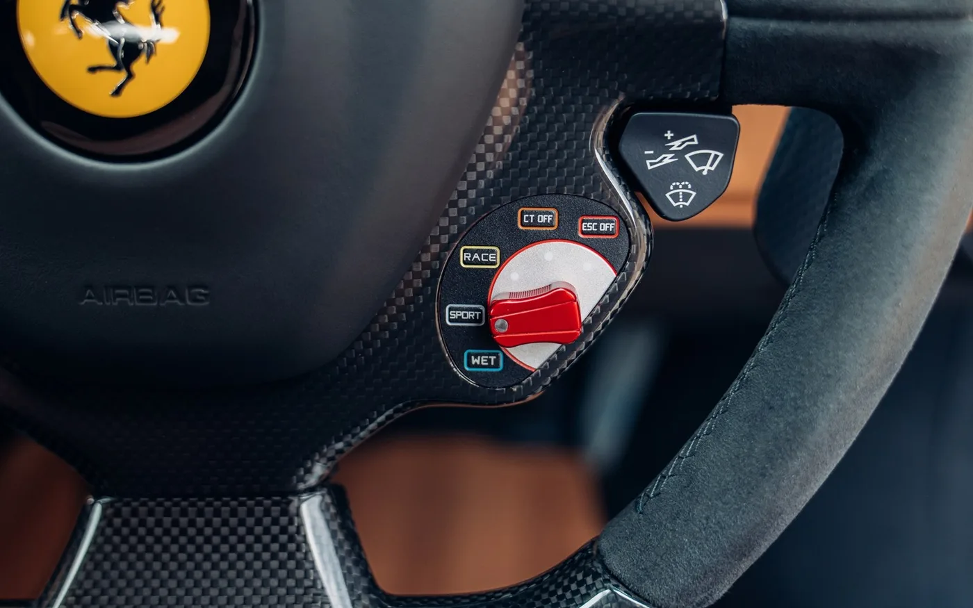 2019 Ferrari 488 Pista proposée par un concessionnaire spécialisé à Chorleywood, Royaume-Uni, photo 14 sur 15