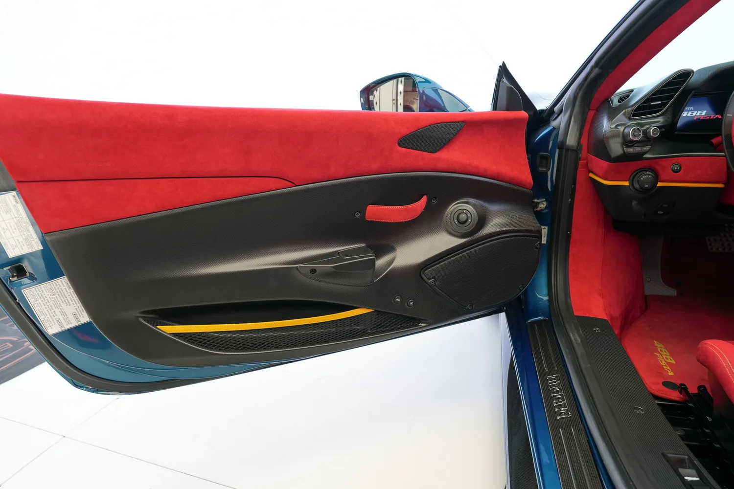 2019 Ferrari 488 Pista, 2/20