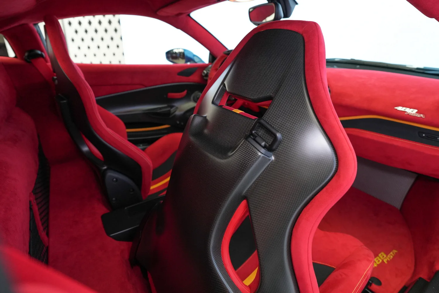 2019 Ferrari 488 Pista, 11/20