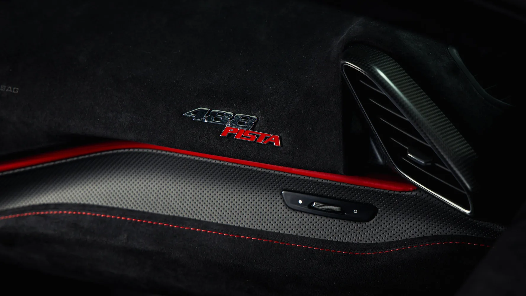 2019 Ferrari 488 Pista Tailor Made Piloti, 14/30
