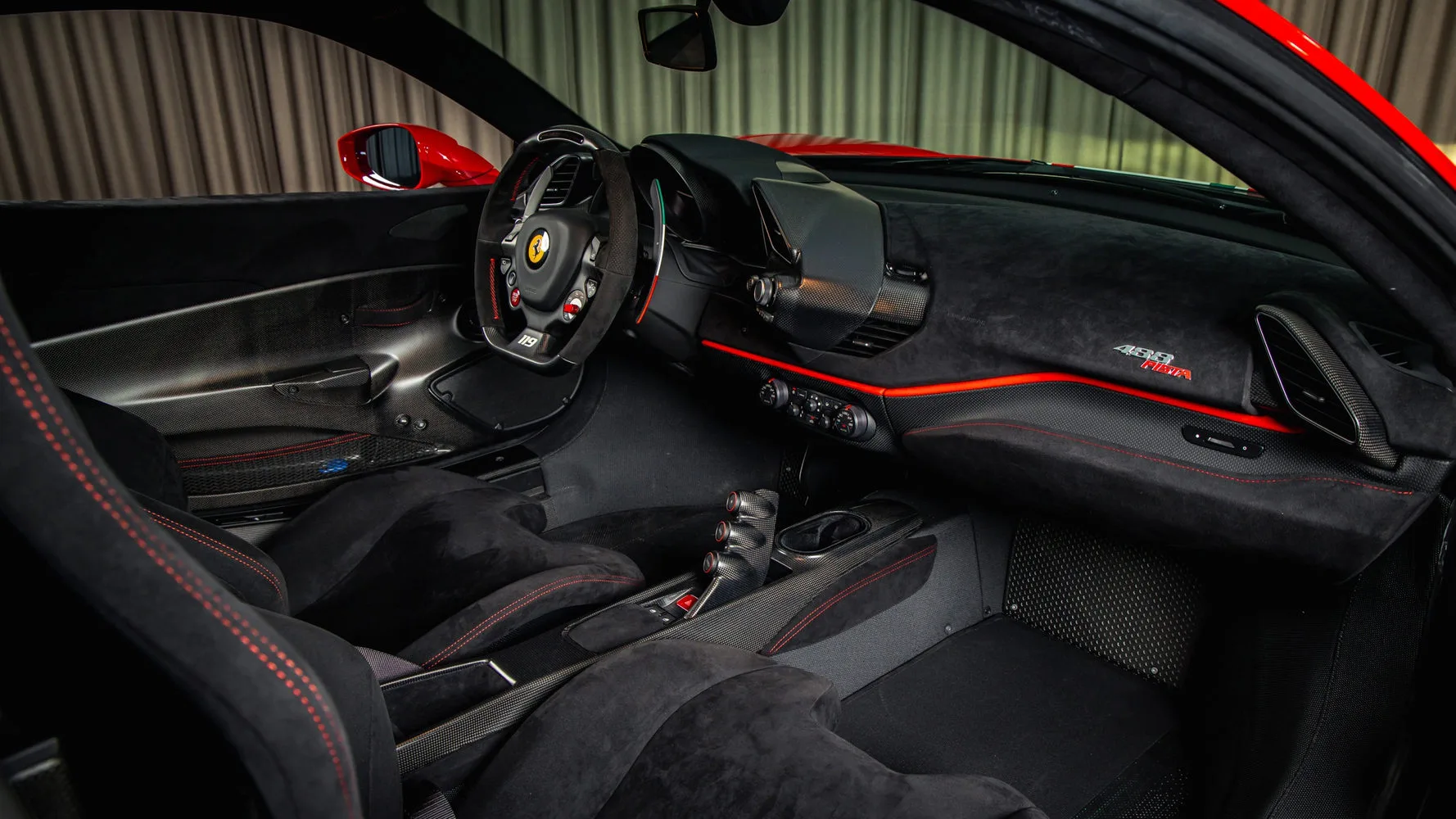2019 Ferrari 488 Pista Tailor Made Piloti, 15/30