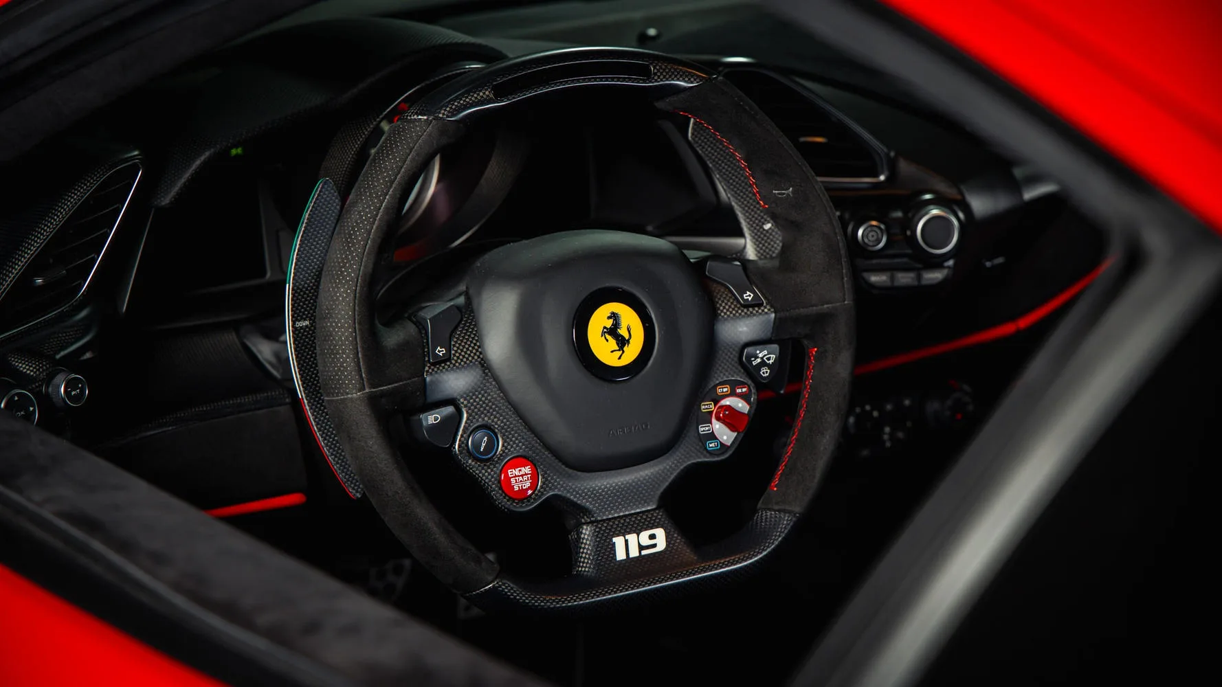 2019 Ferrari 488 Pista Tailor Made Piloti, 18/30